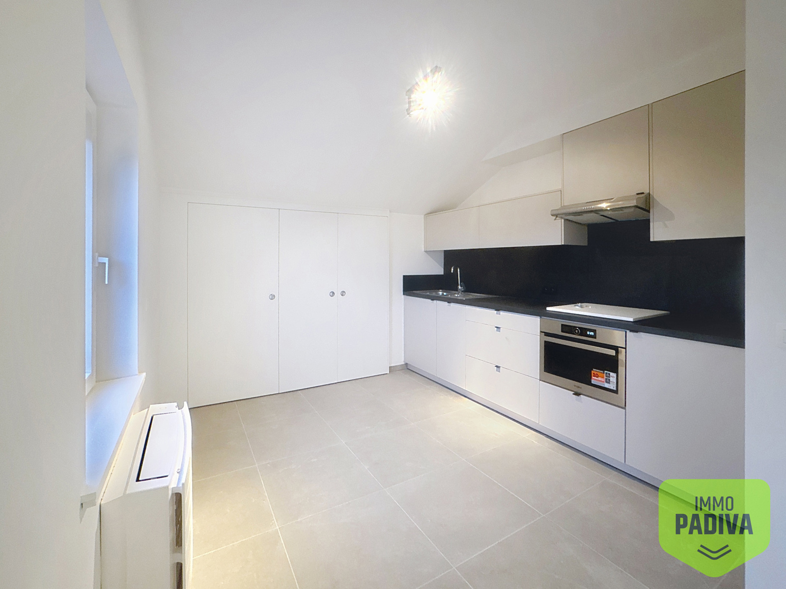 Lichtrijk tweeslaapkamerappartement op wandelafstand van de zeedijk van Middelkerke - foto 5