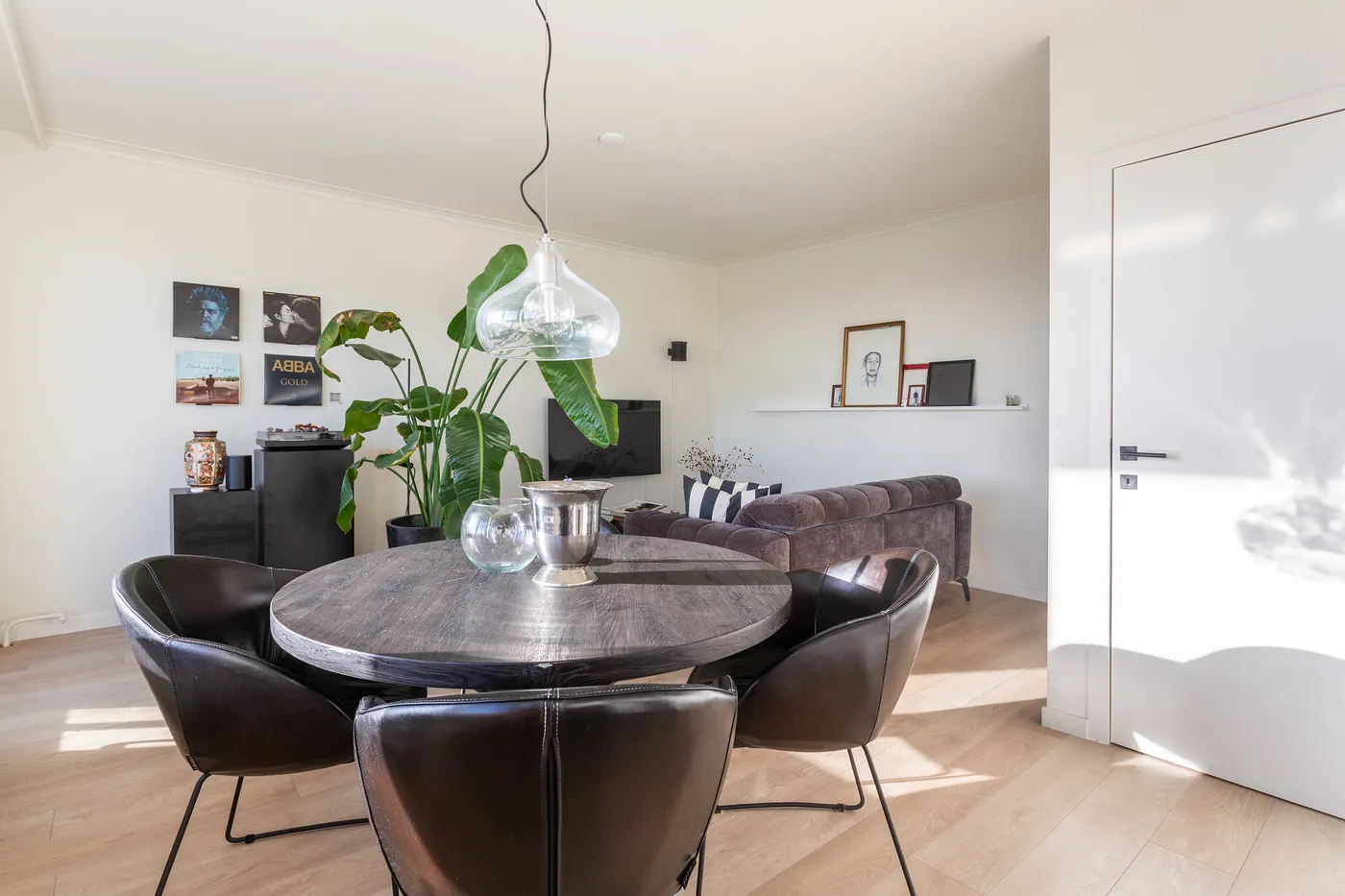 Bright apartment with terrace and panoramic view - photo 5