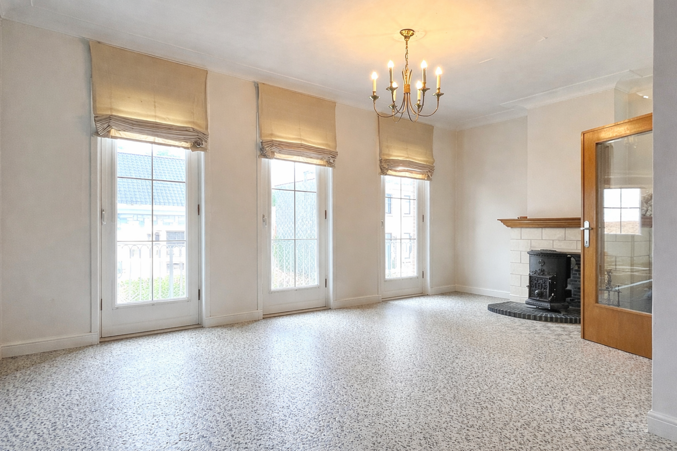 TOPgelegen opbrengsteigendom: 2 appartementen en garage.  - foto 2