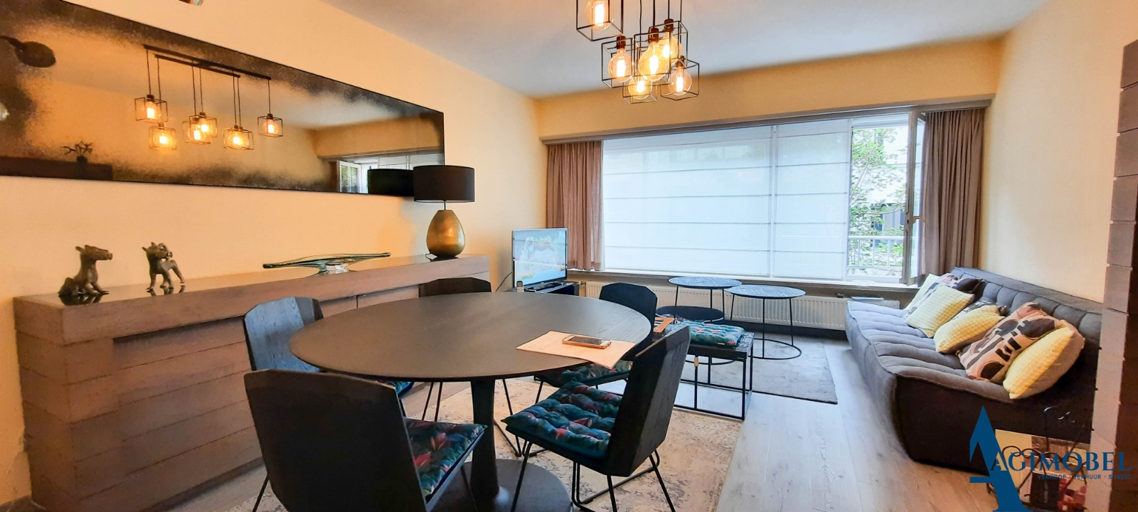 Very pleasant flat on S.Dupuisstraat, near the shopping centre in Knokke - photo 2