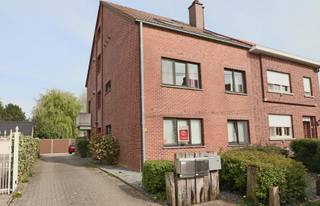 Gelijkvloers appartement met 2 slaapkamers te huur in Boutersem!Indeling appartement:Inkomhal met gastentoilet en berging, woonkamer, eetplaats,...