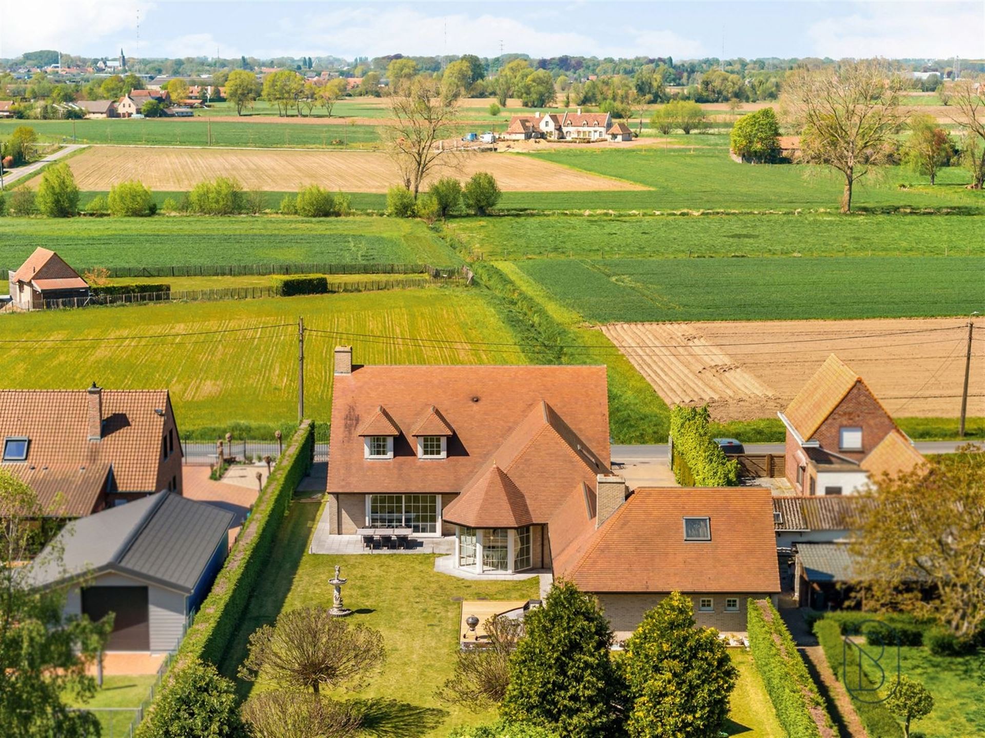 Perfect onderhouden grote villa op 3000m2. - foto 5
