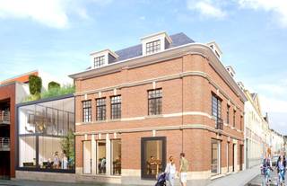 Gelijkvloerse handels- of kantoorruimte van 265 m² op een toplocatie: zeer commerciële ligging naast de OLV-kerk en op een boogscheut van de...