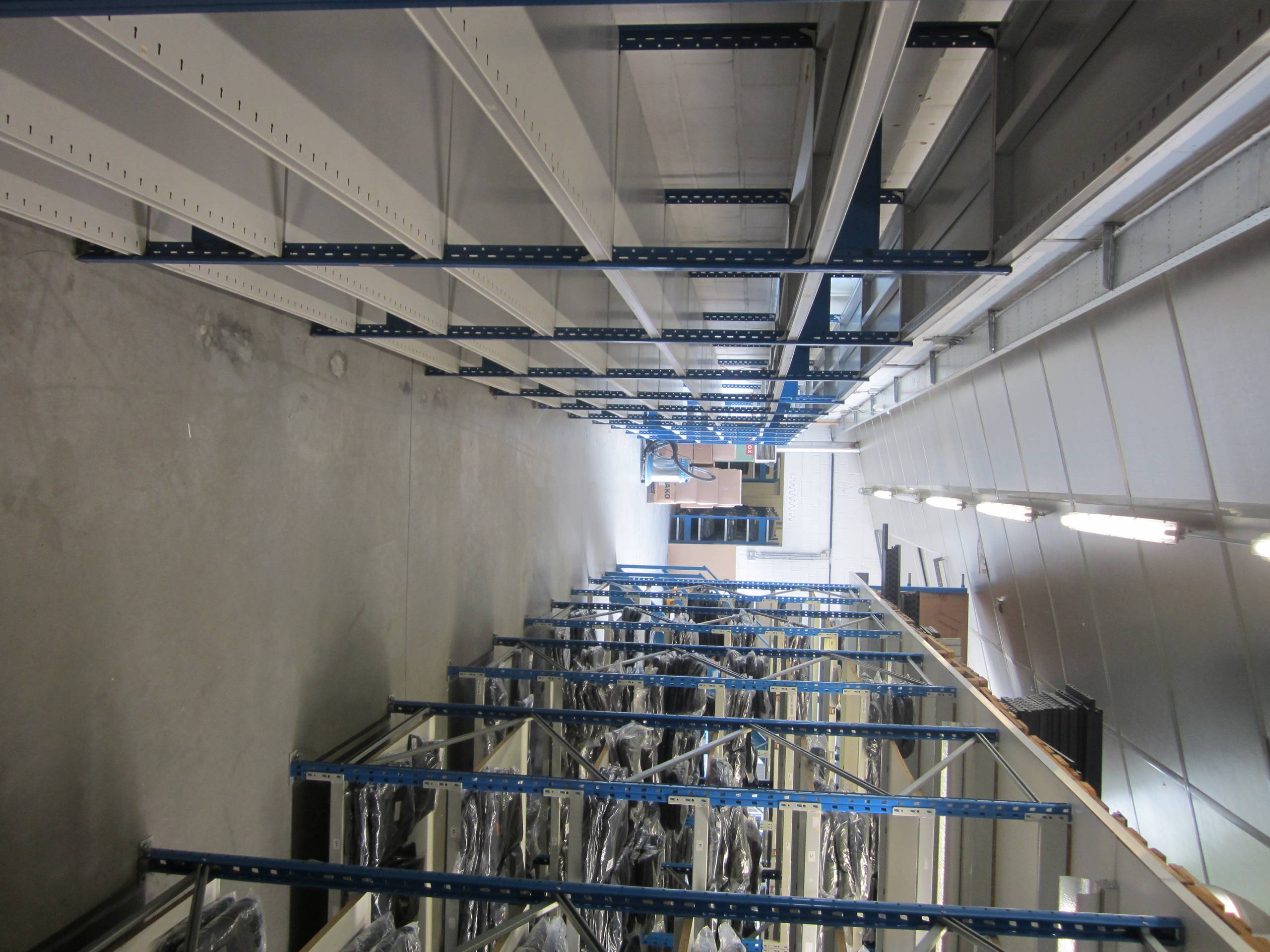Toonzaal met magazijn te koop - foto 5