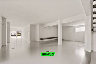 Commercial à vendre à Bruges