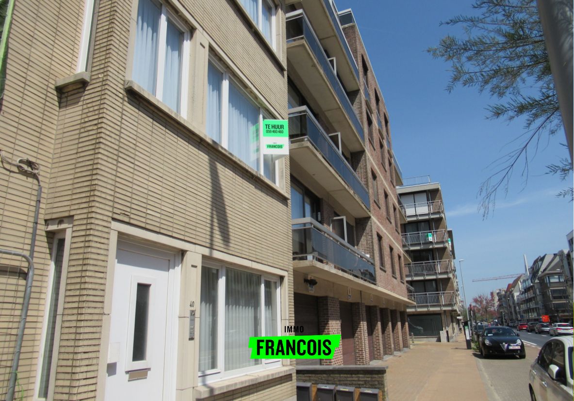 Gemeubeld 2-slaapkamer appartement te huur met ruime kelderberging te Middelkerke! - foto 1