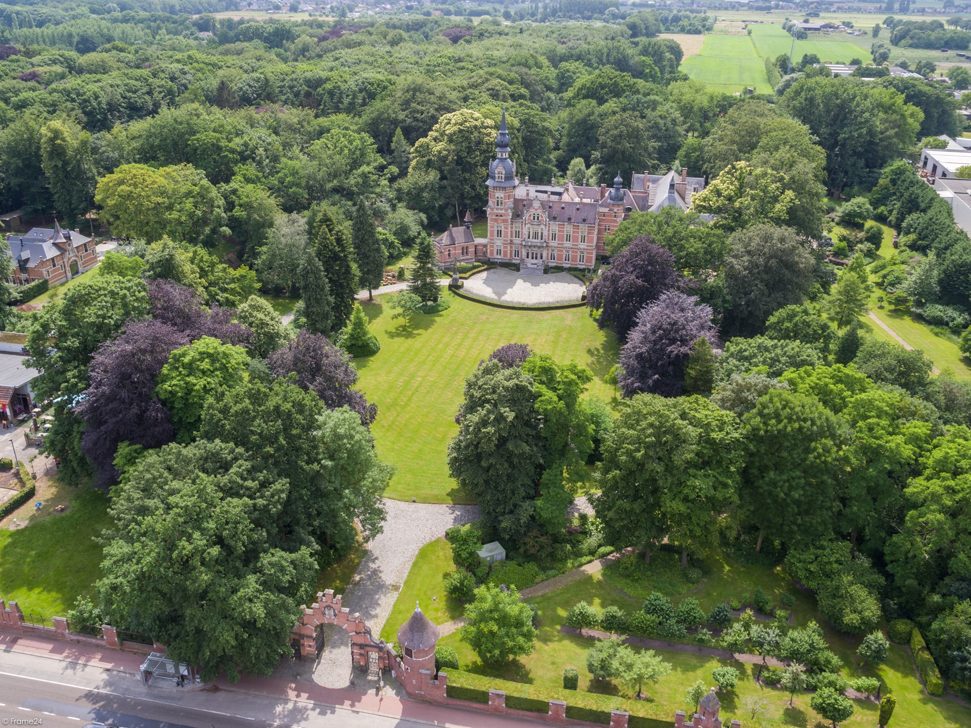 LANCERING EXCLUSIEVE KASTEELAPP. en PENTHOUSE - Res. LAKEVIEW  - Kasteel van KAPELLEN - foto 1