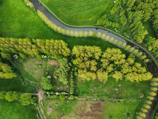 Voor meer info of een bezoek, bel 053 59 49 34 - Op een gunstige locatie te Appelterre-Eichem (deelgemeente Ninove) vinden we dit perceel...