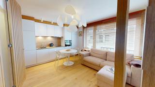 Volledig gerenoveerde studio met een slaaphoek, voorzien van een op maat gemaakt stapelbed.<br />De studio is gunstig georiënteerd en heeft zijdelings zeezicht.