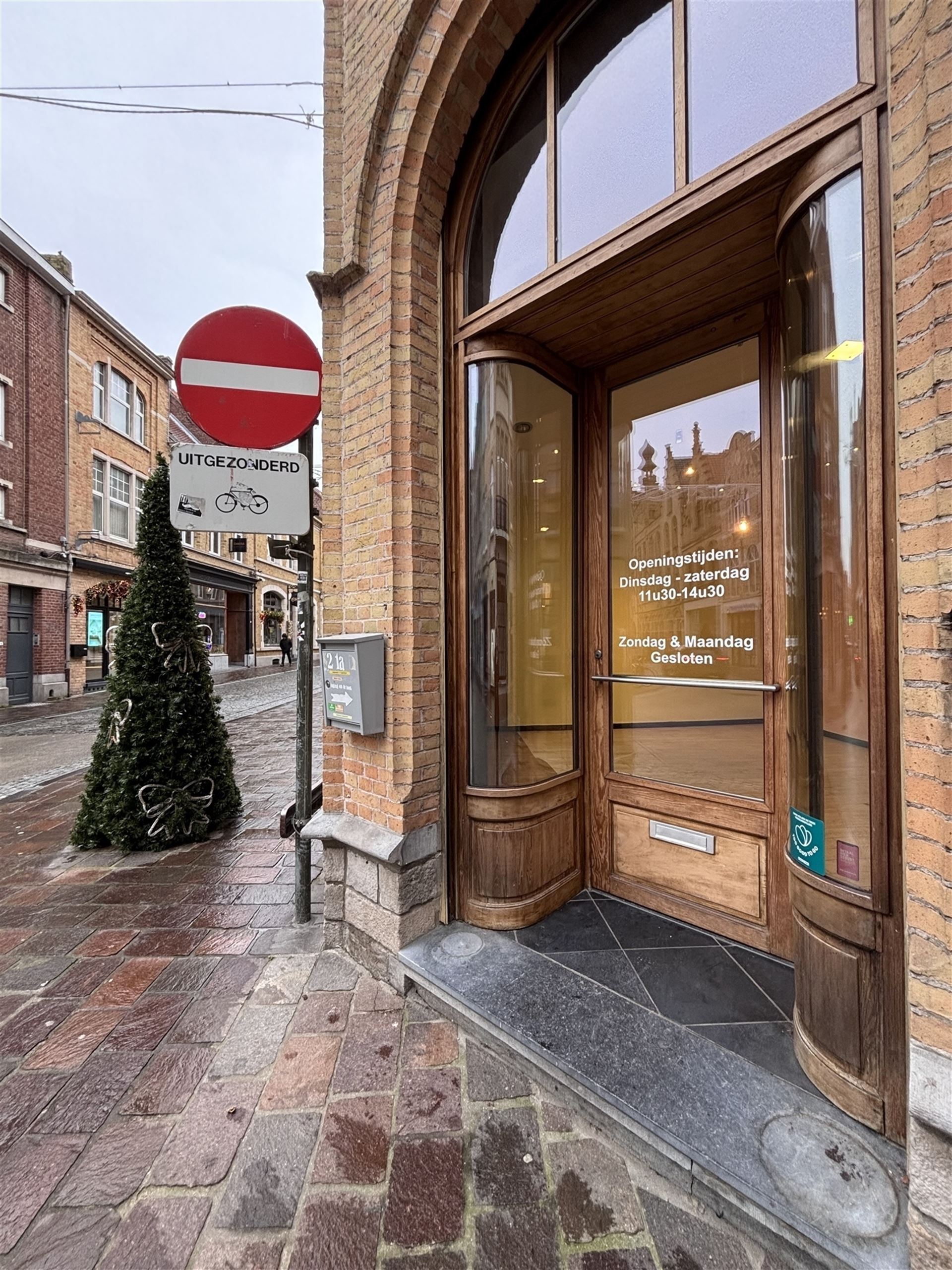 Commercial for rent in Ypres - photo 3