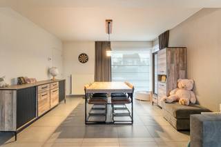 Do you dream of a bright, ready-to-move-in family home in a quiet and pleasant neighborhood in Ardooie? Then this topper in Reigerstraat 1...