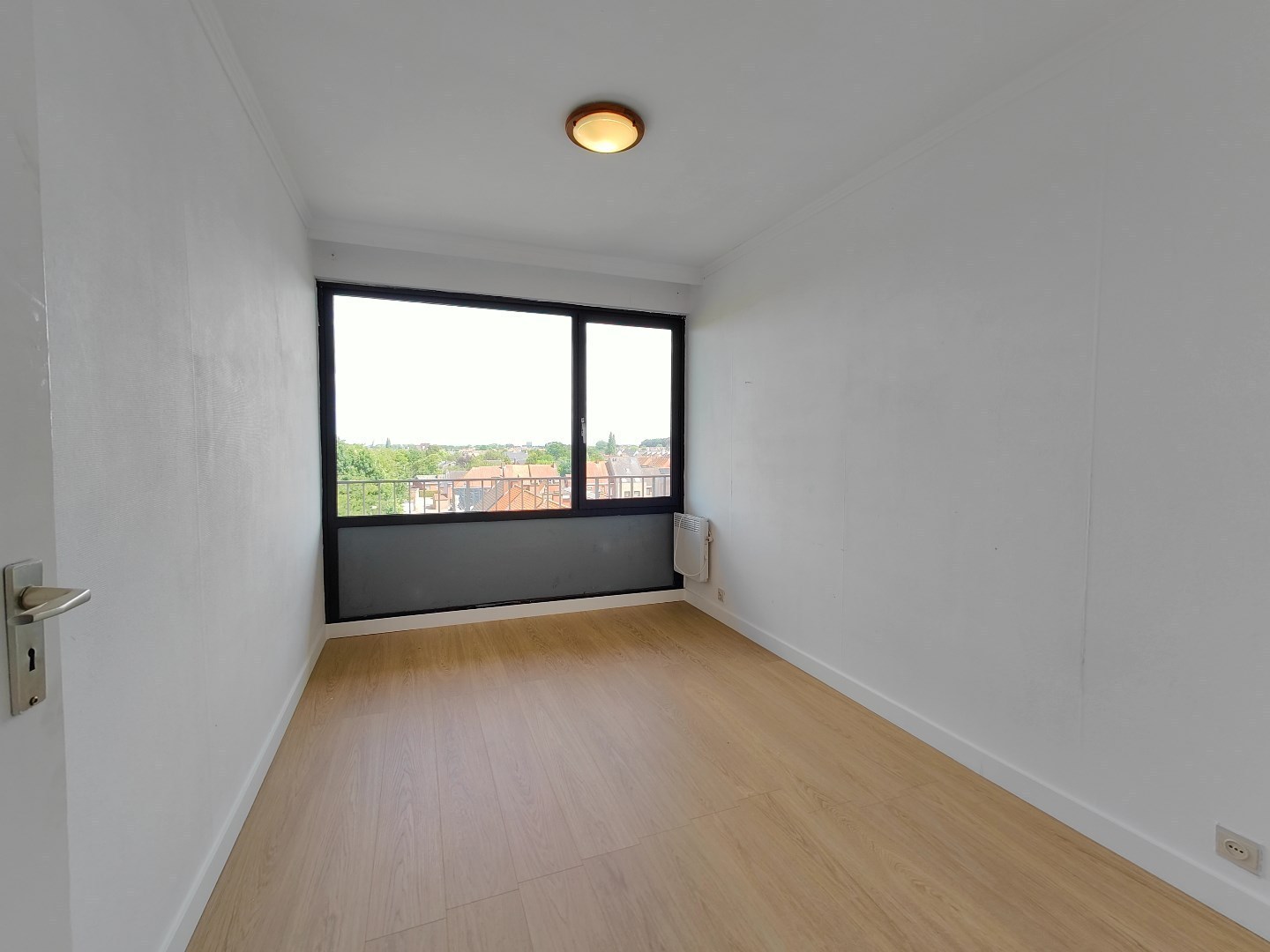 Tweeslaapkamer appartement in het centrum van Roeselare - foto 4