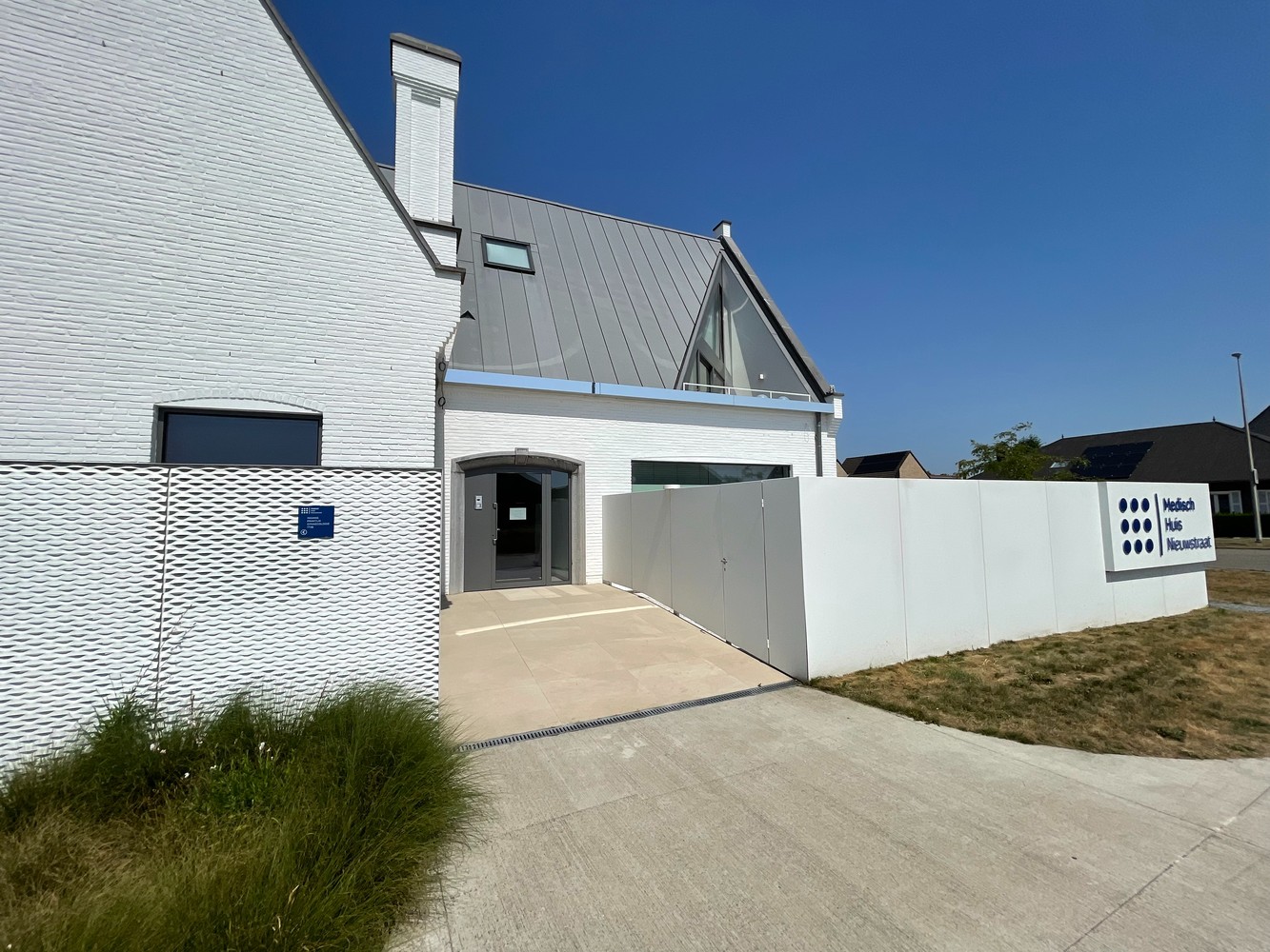 Apartment for rent in Diepenbeek with 2 bedrooms - photo 2