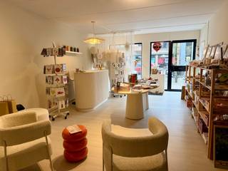 Super tof handelspand of kantoor op toplocatie te Westmalle. Altijd al gedroomd om je eigen zaak te starten? Dit is je kans! Deze ruimte is...