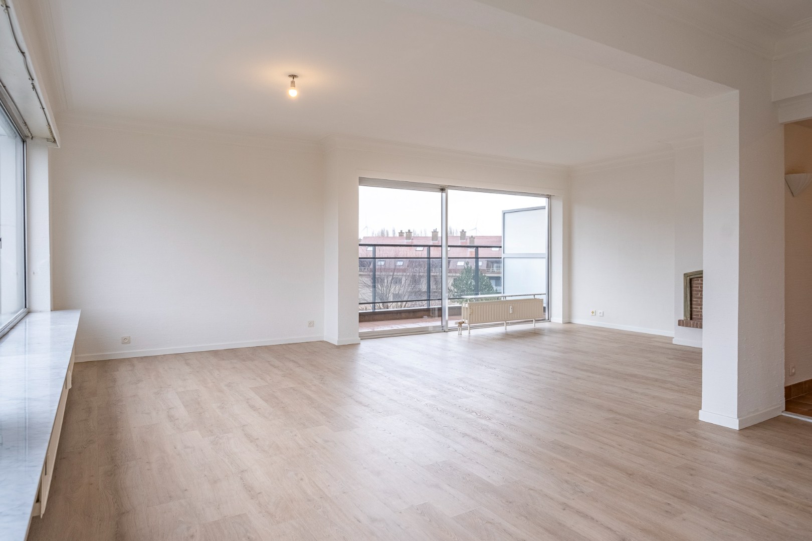 Gezellig en ruim hoekappartement met veel lichtinval en zonnige terrassen! - foto 2