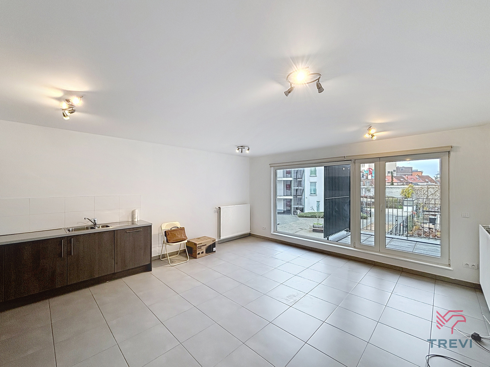 Apartment for rent in Schaerbeek with 1 bedroom - photo 3