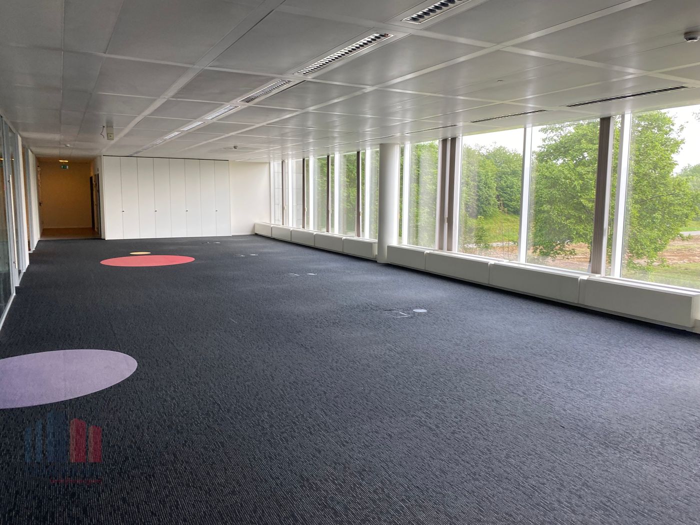 1200 m² of modern office space near the R0 - photo 5