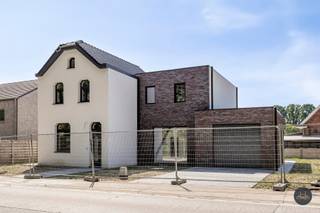 Voor meer informatie of om een bezoek in te plannen, neem contact op via 016199345 of via pieter.maes@homixx.be.Bent u op zoek naar een ruime...