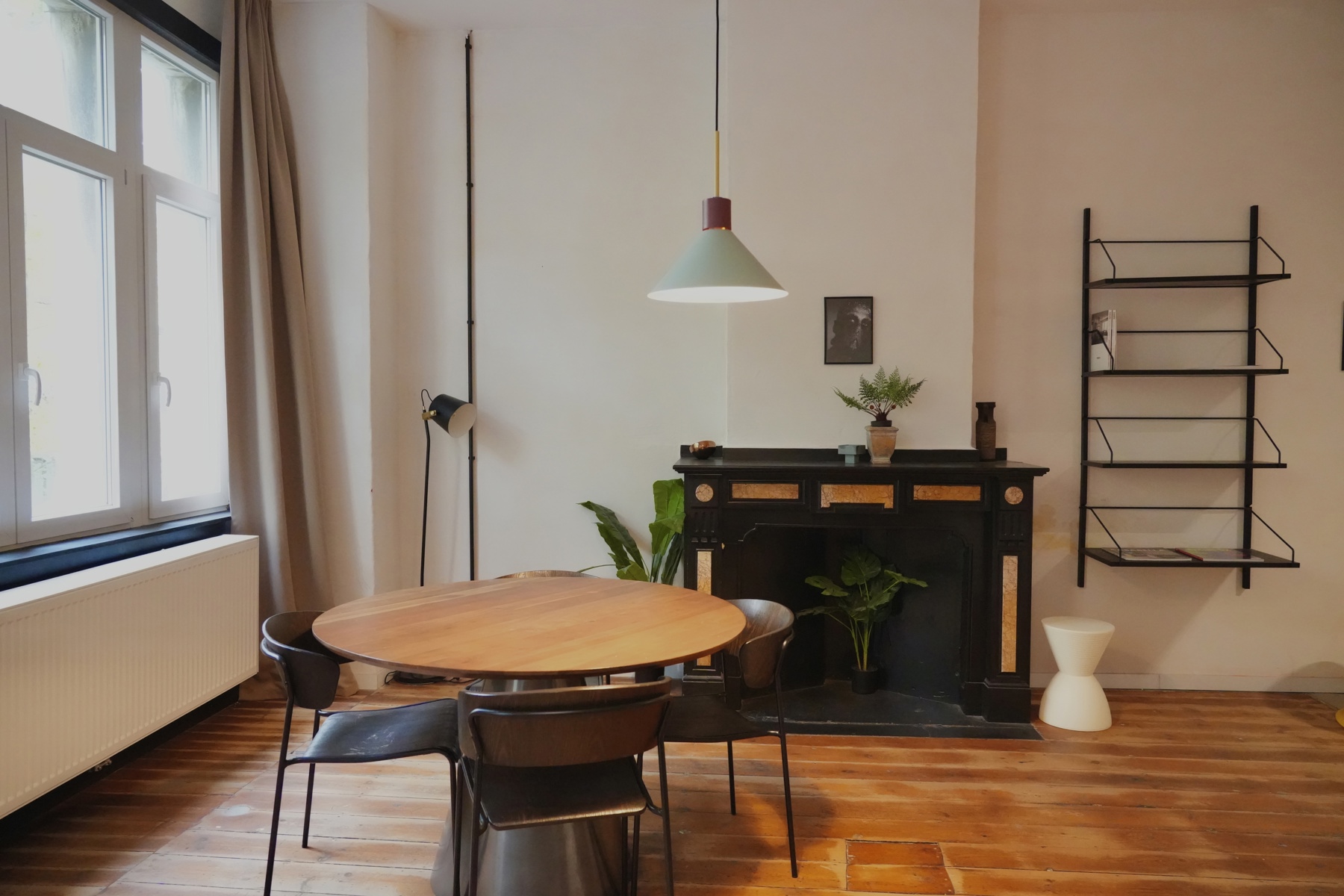 1 slaapkamerappartement met ensuite badkamer - foto 3