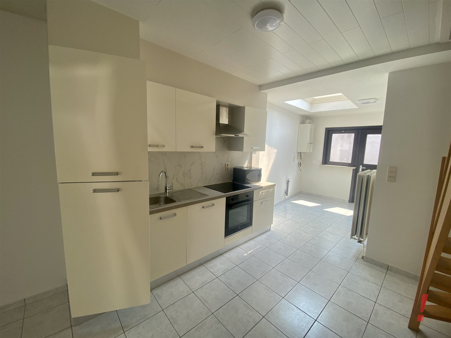 Instapklare rijwoning met terras in hartje Brugge! - foto 2