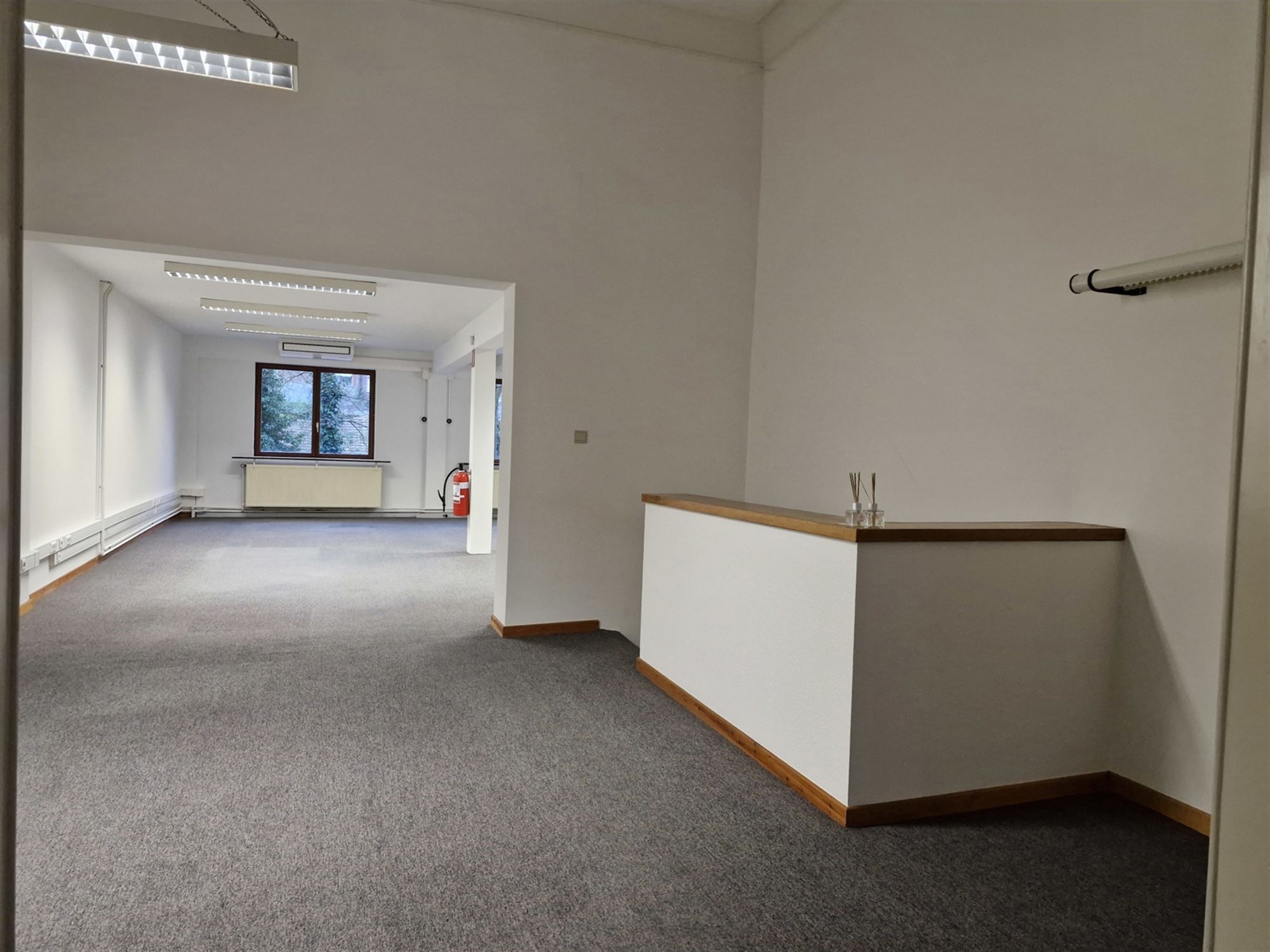 Commercial à louer à Malines - photo 3