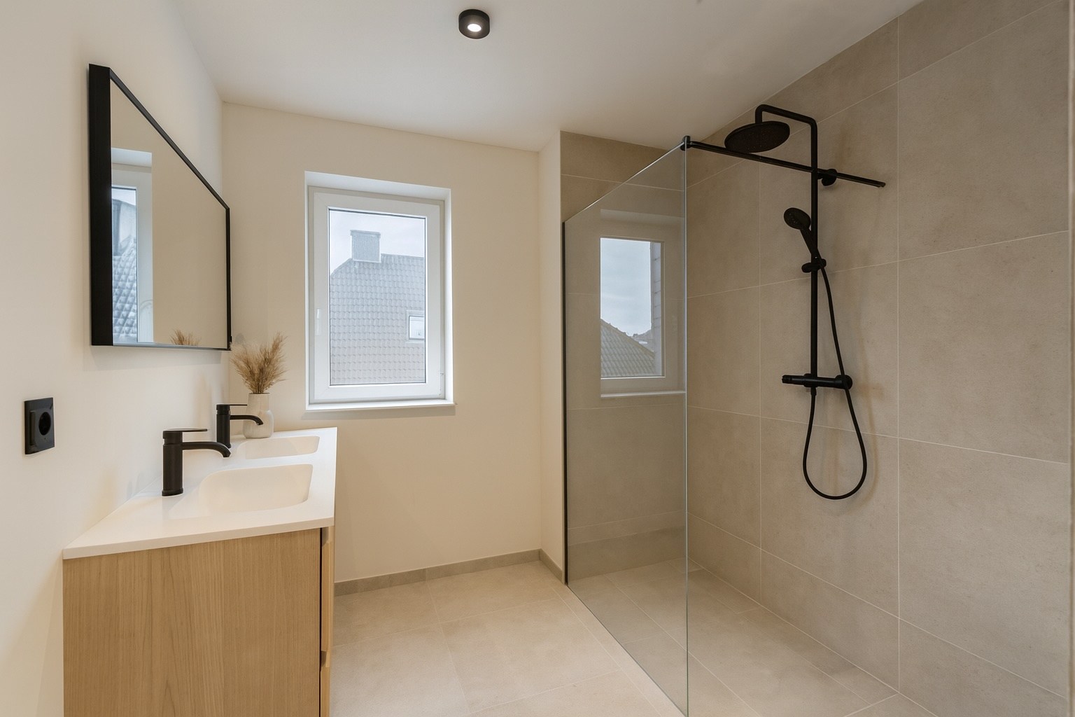 Zeer ruim penthouse met twee slaapkamers, ruim terras en garage - NOG 2 EENHEDEN BESCHIKBAAR! - foto 3