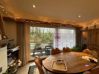 <p><span>HOBOKEN| INSTAPKLAAR APPARTEMENT MET 2 SLAAPKAMERS, TERRAS EN GARAGEBOX | EPC B |</span></p><p><span>Indeling als volgt: ruime inkomhal - twee grote slaapkamers - badkamer met douche en dubbele lavabo - toilet - schitterende woonkamer met schuifraam en open haard - halfopen, ingebouwde keuken - terras - berging.</span></p><p><span>Ruime garagebox met manuele poort is inbegrepen in de prijs.</span></p><p><span>Dit goed onderhouden appartement is gelegen op de eerste verdieping van een klein, verzorgd gebouw. </span></p><p><span>Maandelijkse kosten bedragen 40 euro (voor water en onderhoud).</span></p><p><span> </span></p><p><span>Het appartement is beschikbaar vanaf 1 oktober 2026.</span></p><p><span>Aparte meters voor gas en elektriciteit. Het appartement is geschikt voor maximum 4 personen en is bestemd om te worden gebruikt als hoofdverblijfplaats, het houden van een commerciële activiteit is dus niet toegelaten. 3 Maanden huurwaarborg zijn vereist. Indien interesse voor dit mooie appartement, graag de toegestuurde infofiche invullen. Na ontvangst van de ingevulde infofiche zal de dossierbeheerder u contacteren om verder af te spreken.</span></p><p><span> </span></p>