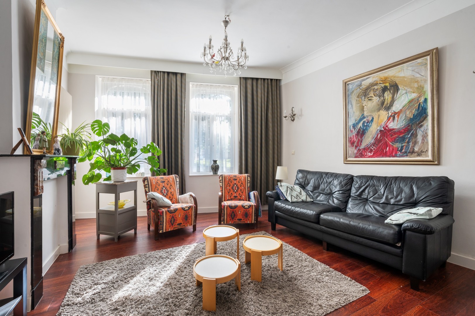 Centraal gelegen energiezuinige gezinswoning met 3 kamers op unieke ligging in het hart van Ieper - foto 1