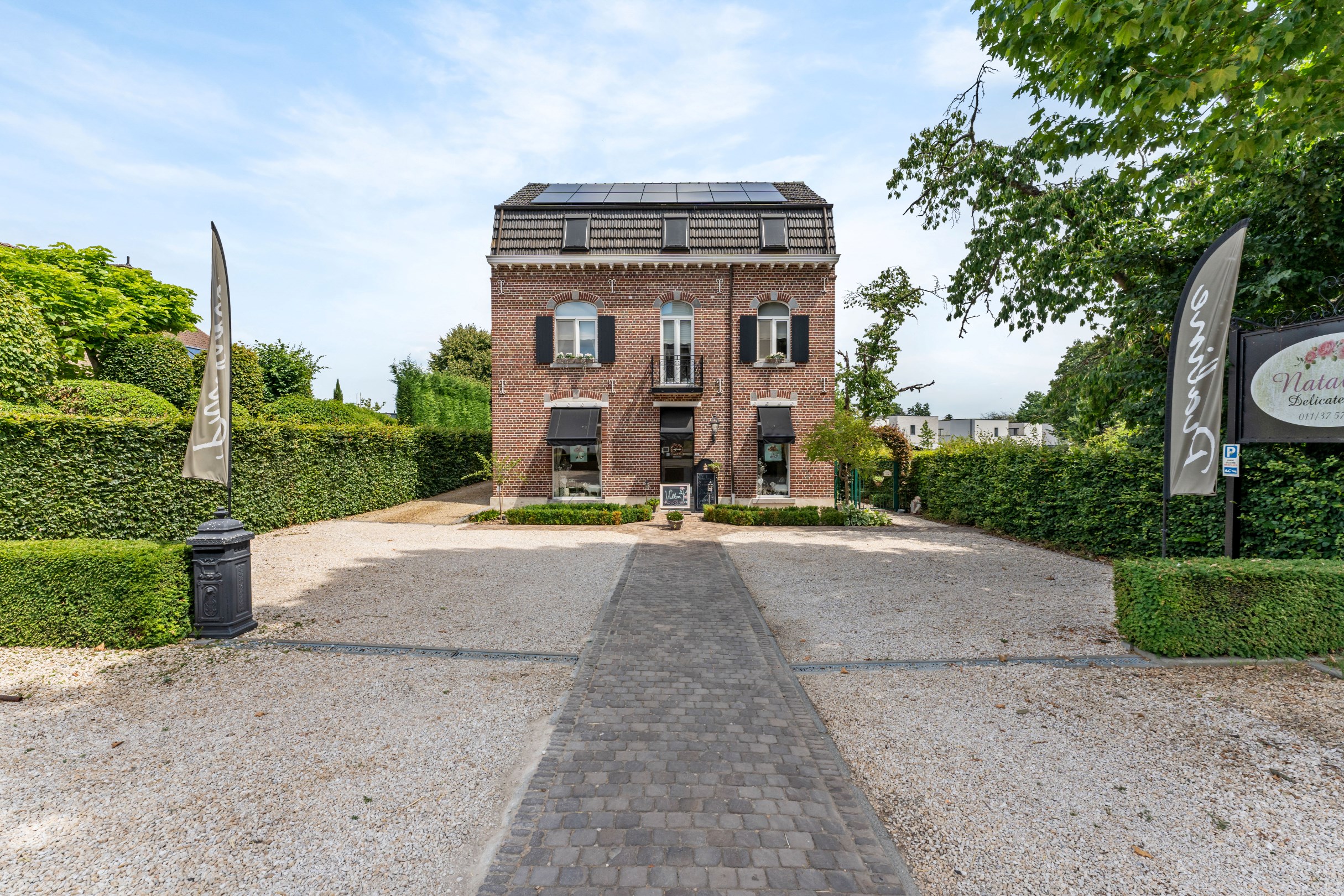 Karaktervolle herenwoning met charme, ruimte en mogelijkheden - foto 1