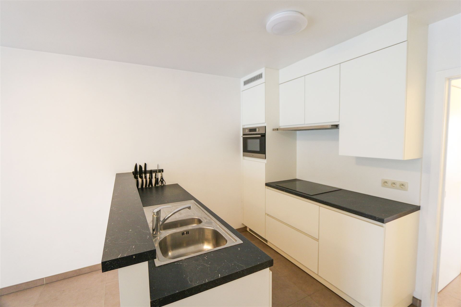 Apartment for sale in Roeselare with 1 bedroom - photo 4