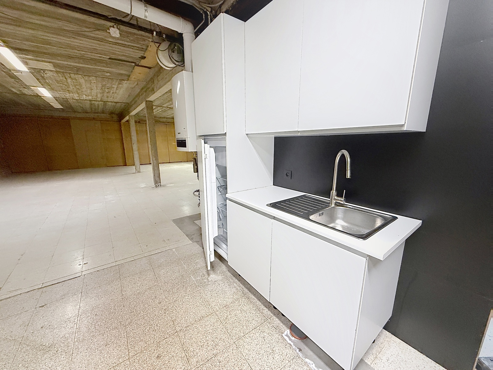 Ground-floor commercial space 239m² with basement - photo 4