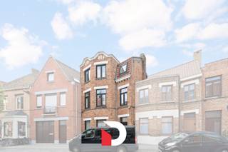 Welkom in deze lichtrijke en instapklare woning, ideaal gelegen op wandelafstand van het centrum van Brugge. Scholen, supermarkten, openbaar...