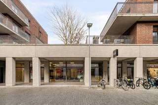 Het kantoor is vlot bereikbaar gelegen in het centrum van Roeselare, op wandelafstand van de Markt en het station. Vlak bij het park gelegen in...