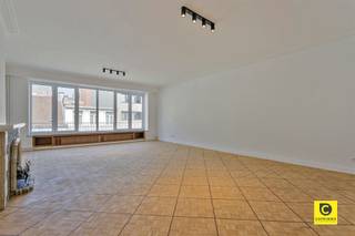 <p><span>Luxurious penthouse with breathtaking roof terrace</span></p><p><span>This penthouse is located in a recent and well maintained building near Harmonie and PAKT, an initiative of creative entrepreneurs and urban farmers with a focus on greener living, self-sufficiency, culture and gastronomy. Are you looking for a tasteful and high-quality finished rooftop apartment with 2 bedrooms, an extensive living space with open kitchen and lots of outdoor space? Look no further, this oasis of calm in the middle of the bustling city life is a unique opportunity to raise your quality of life to an unseen level.</span></p><p><span> </span></p><p><span>Entrance hall, toilet & storage room:</span></p><p><span>Through the steel security door you enter the entrance hall with videophone and smoke detector. The eye immediately catches the beautiful parquet floor that was extended throughout almost the entire apartment. The toilet is separate and includes a hand-washer. You have a separate storage room in the apartment itself, a very functional space on ceramic tiled floor that also houses the alarm system. </span></p><p><span> </span></p><p><span>Living room & kitchen:</span></p><p><span>The spacious living space of no less than 50m² is accentuated by an abundance of natural light and a fairy-like view of the Harmony park thanks to the many and large windows that reach to the floor. Any type of interior comes into its own here and with an area like this you have no restrictions. The characterful open kitchen with sitting area was wonderfully integrated into the living space, ensuring a sense of space. It sits on an authentic tile floor and features a "state of the art" stove with 5-burner induction stove, oven and grill. You also have a range hood, inset refrigerator, 3-drawer freezer and dishwasher. Additional eye-cathers are the built-in sink with checkerboard pattern and the natural stone worktop. There is no lack of storage and workspace.</span></p><p><span> </span></p><p><span>Bedrooms, bathroom & laundry room:</span></p><p><span>In the master bedroom (13m²) with fitted wardrobe, also on parquet, it is pleasant to wake up with a view of the park. Including complete privacy, you will undoubtedly find complete relaxation here. The other bedroom is located at the rear and includes custom-made closets on both sides. This room could also serve as the ideal dressing room, office space, hobby room, playroom or guest room. In the charming and fully tiled bathroom you will find a large corner bath with shower, a character washbasin and mirror with LED lighting. There is a separate laundry room which also houses the central heating boiler and adjustable ventilation system. </span></p><p><span> </span></p><p><span>Terraces & car parking space:</span></p><p><span>The first terrace is located at the front of the building, adjacent to the living space. It enjoys a SW orientation, a nice view without any overlooking and is equipped with a light point. The absolute icing on the cake is the huge roof terrace (60m²). </span></p><p><span>The perfect place to receive your guests, throw a party or enjoy the sun in peace and quiet, with or without a glass in hand. This place makes all mouths drop thanks to the 360° view over all of Antwerp, nowhere does the city skyline come into its own better. Also for those with green fingers, the roof terrace is a godsend, you can fully indulge yourself here and create a true urban garden high above the first floor. Water, electricity and light are provided, as well as a garden shed and the necessary anchor points to install a shade cloth. An underground car parking space should be purchased in addition at € 35,000. </span></p><p><span> </span></p><p><span>Additional assets:</span></p><p><span>- Underfloor heating - Alarm system - Mobiscore 9.6 - EPC 133/B - EK compliant - Individual meters - Bicycle storage room</span></p><p><span> </span></p>