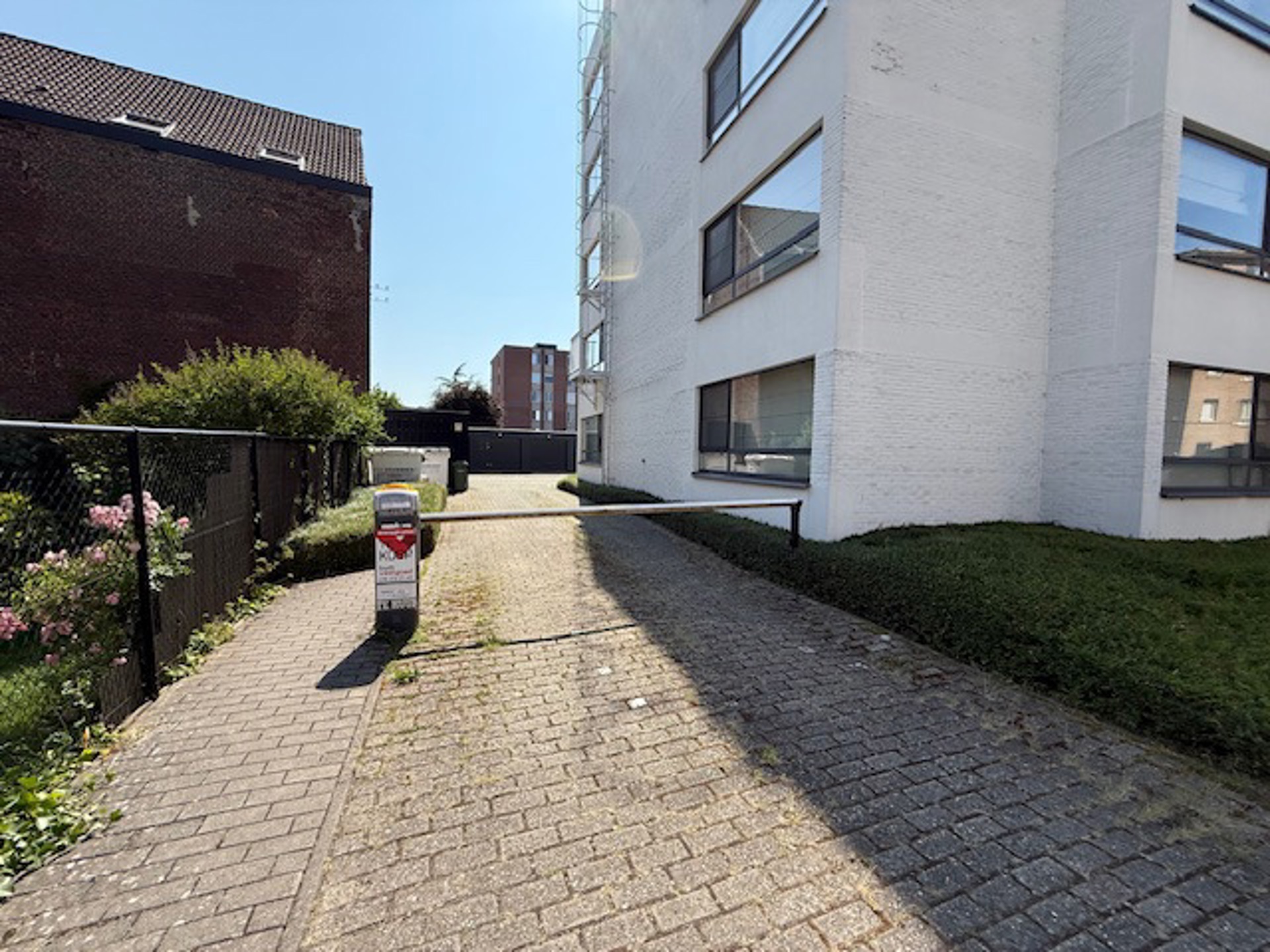 Afgesloten garagebox te koop (box nr. 6) - foto 5