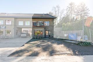 Altijd al gedroomd van je eigen handelszaak op een toplocatie? Of zoek je een rendabele investering? Droom jij van je eigen handelszaak op...