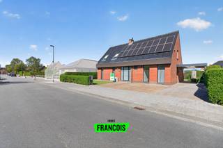 Op zoek naar een instapklare woning te koop in Oostende? Deze charmante open bebouwing in de Koopvaardijstraat 7 verwelkomt je met ruimte, licht...