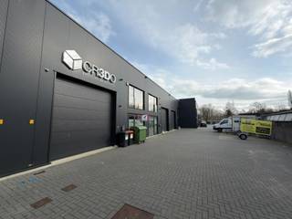 TE KOOP Alken: KMO-unit met kantorenRecent bedrijfsgebouw (272m²) met 2 parking (P8 & P22), gelegen op het industrieterrein "De Kolmen", met een...