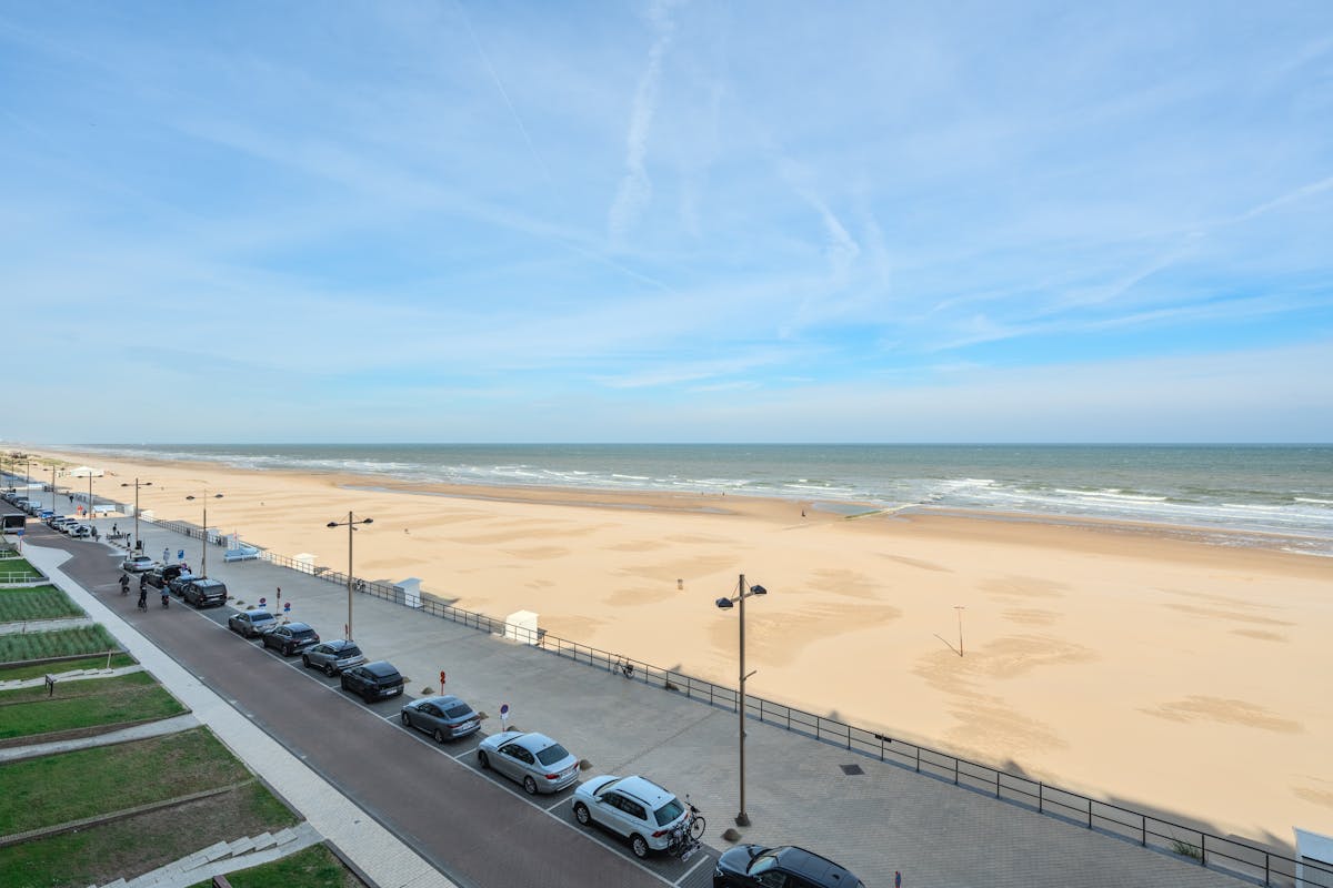 Pleasant walk-through apartment with stunning sea views! - photo 5