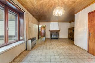 Te renoveren woning met potentieel op centrale ligging in DeinzeOp zoek naar een woning met mogelijkheden én een centrale ligging? Deze open...