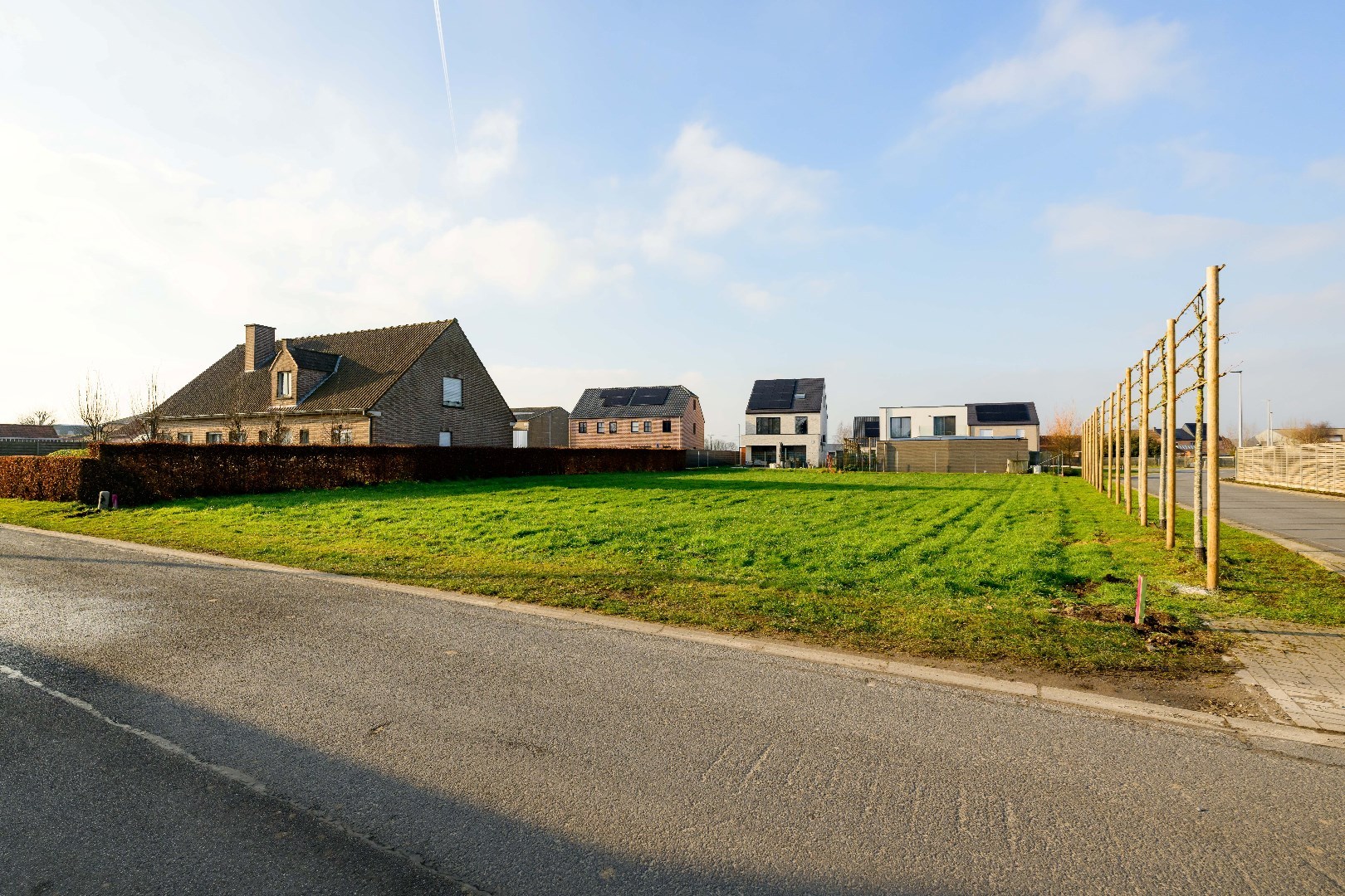 RUIM PERCEEL BOUWGROND 936 m² MET DIVERSE MOGELIJKHEDEN - foto 2