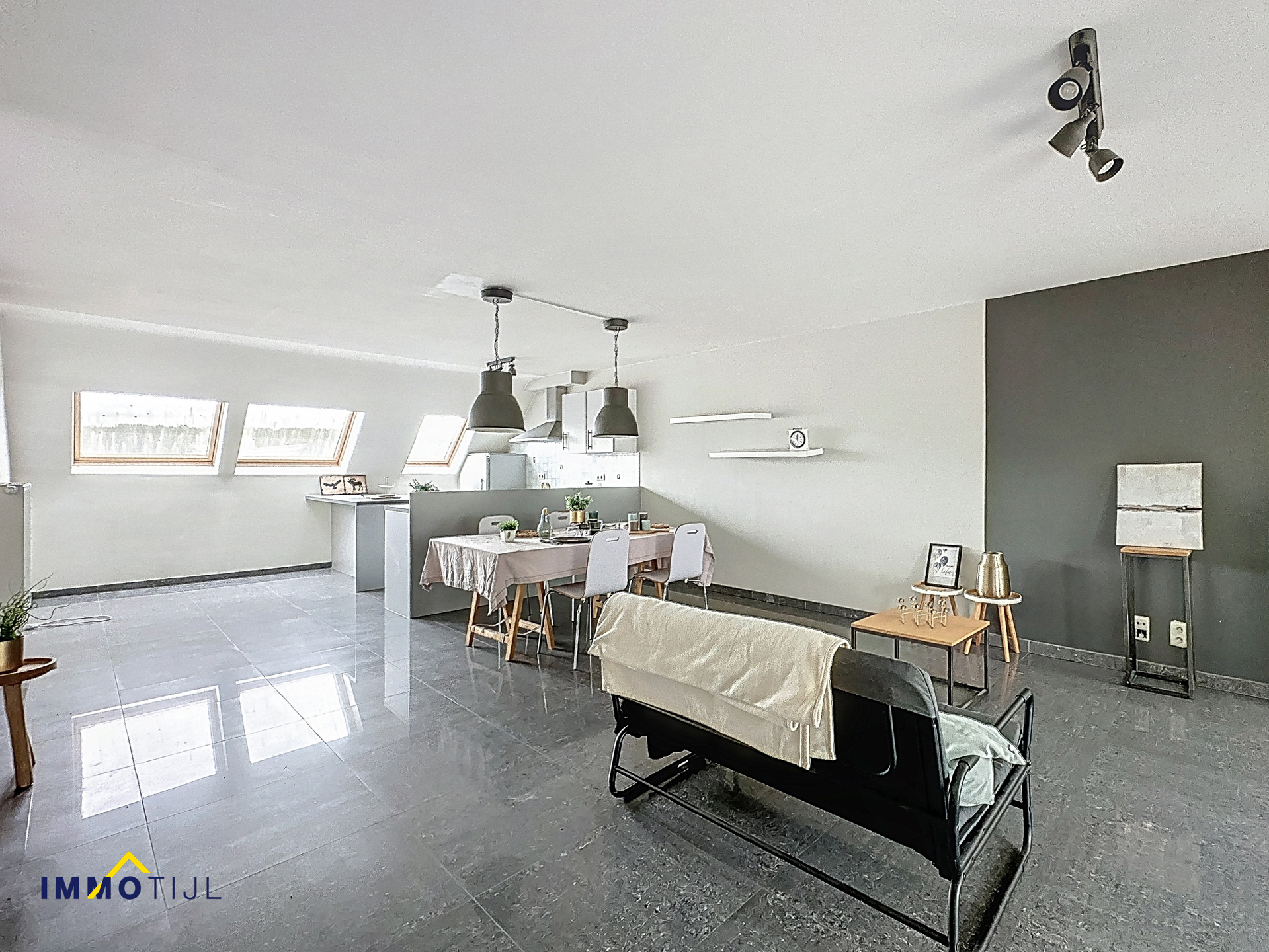 Ruim duplex appartement met staanplaats! - foto 2