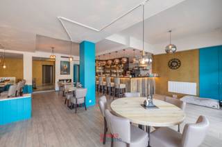 Dit pand heeft tal van troeven! Vooreerst is er een superieure ligging. Op de Kaai van Nieuwpoort vindt men namelijk de optimale combinatie van een...