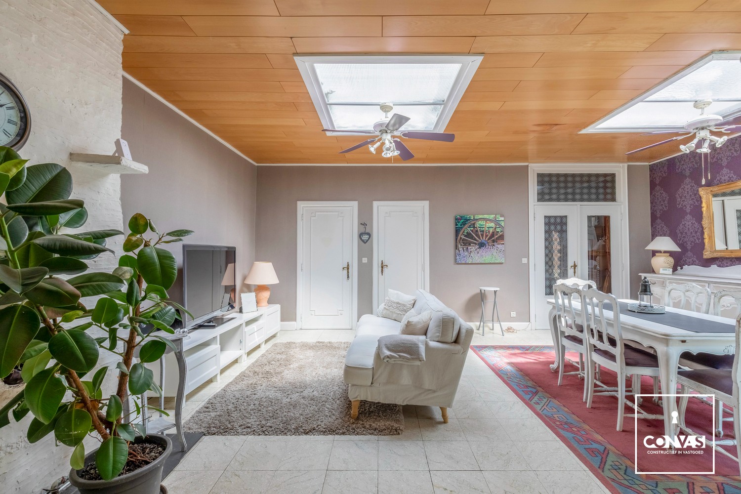 Goedgelegen woning met 4 slaapkamers en 3 badkamers - foto 4