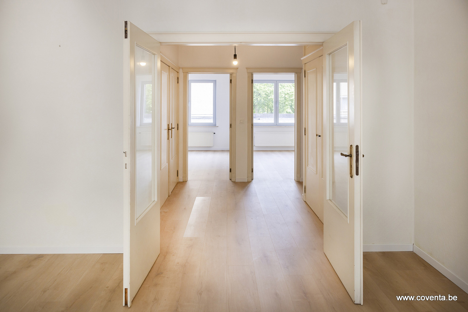 Instapklaar 2-slaapkamer appartement in het centrum van Deerlijk - foto 4