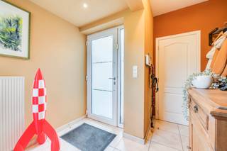 ***A VENDRE*** - Située à Petit-Enghien, à la limite de Rebecq (BW), cette charmante villa datant de 2006 vous séduira par ses beaux volumes,...