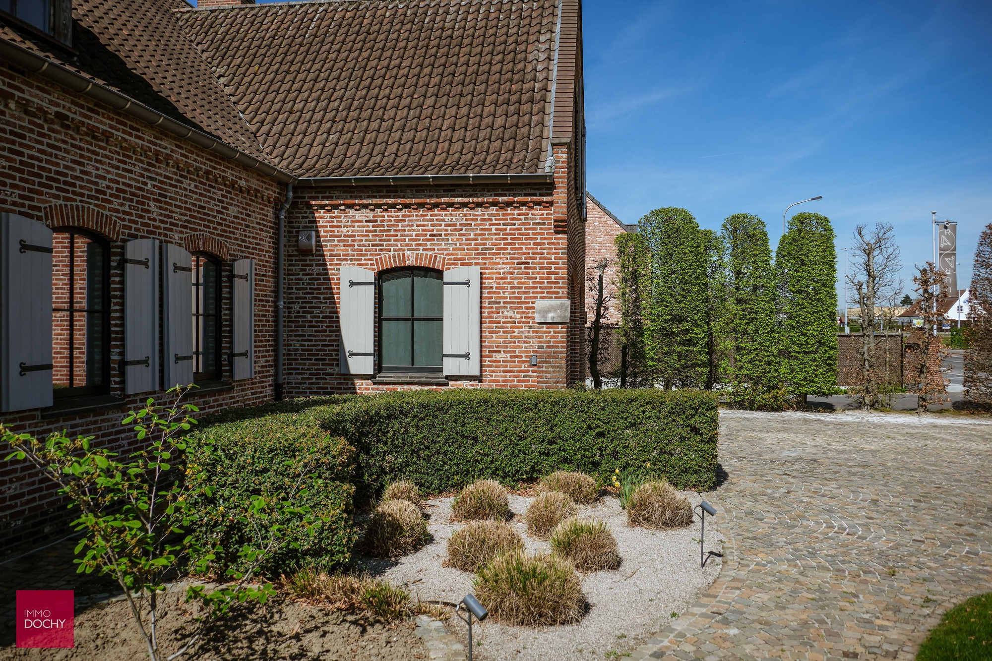 Instapklare ruime villa met grote garage en bijgebouw - foto 5