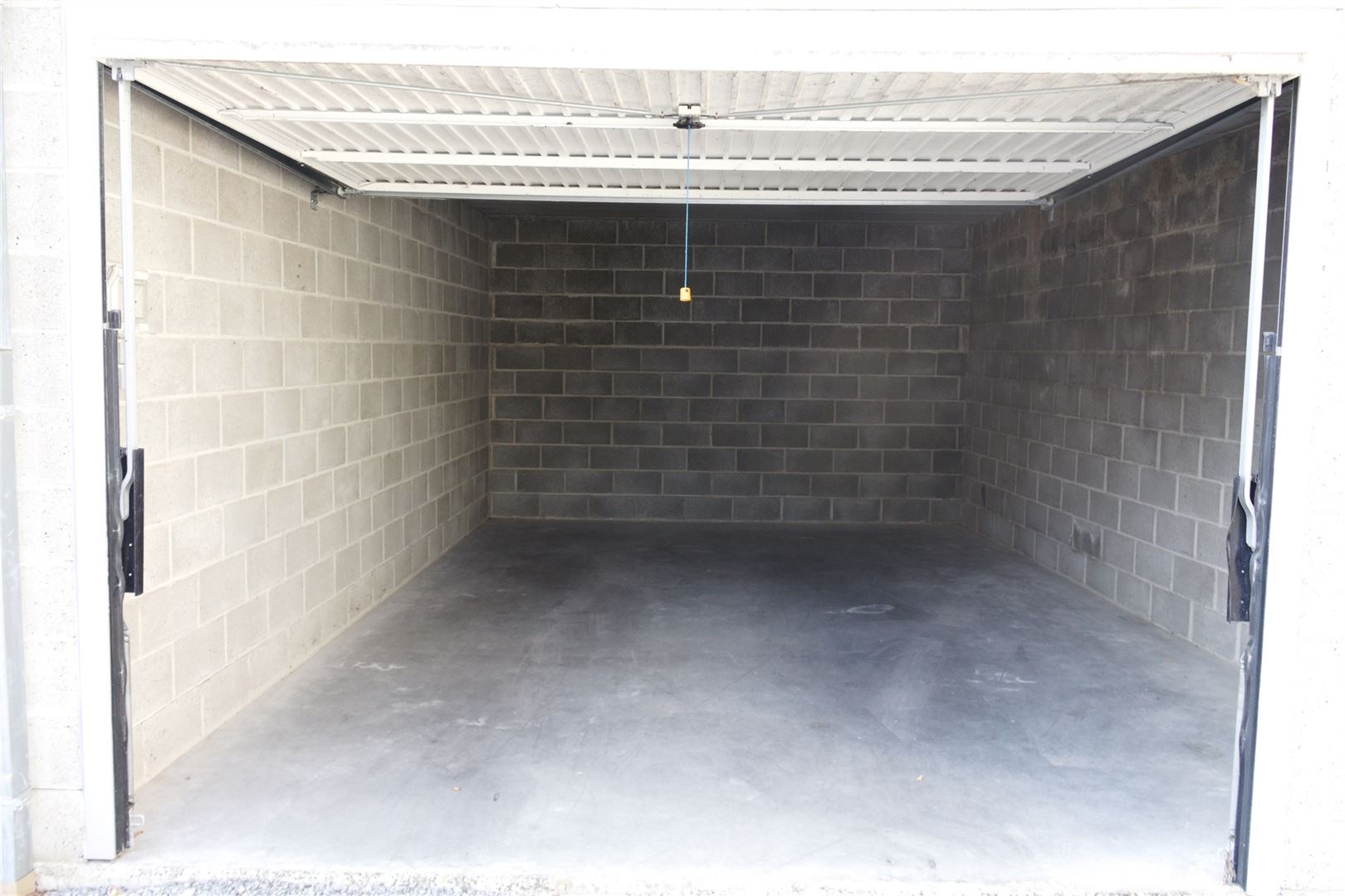 Garage à louer à Sint-Amandsberg - photo 4