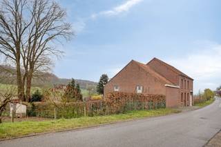 Dit is voor de snelle beslisser. Oninneembaar zicht, ruimte, privacy en klaar om al uw dromen of concrete projecten vorm te geven — dat is wat...