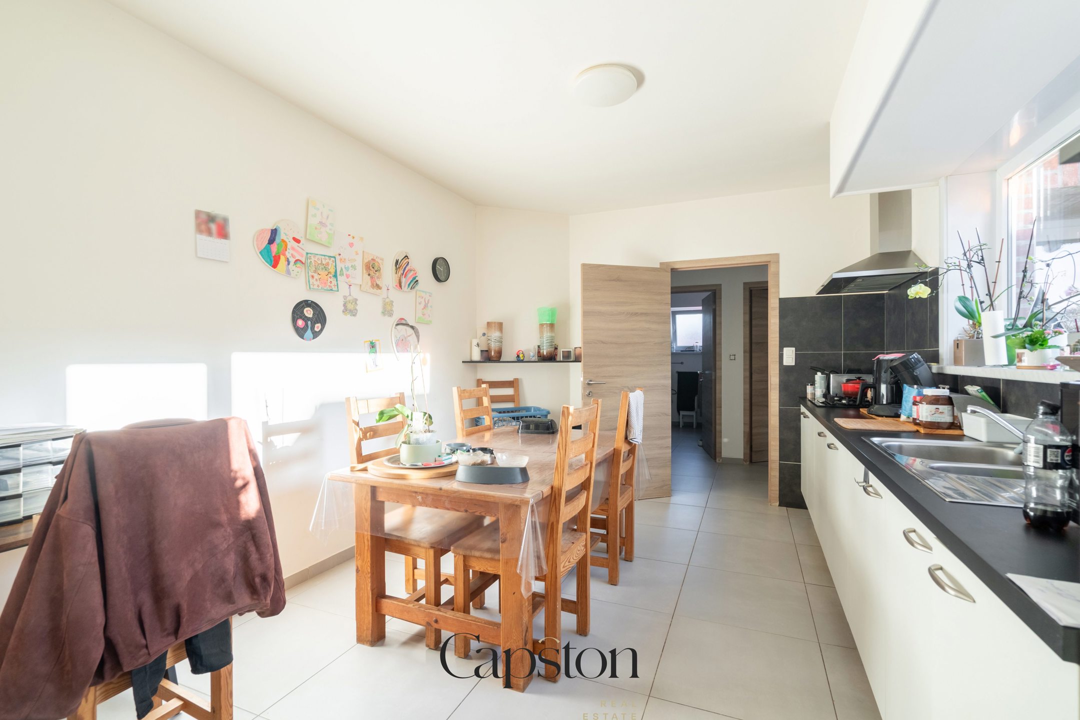 Woning met 3 slaapkamers en dubbele oprit - foto 5